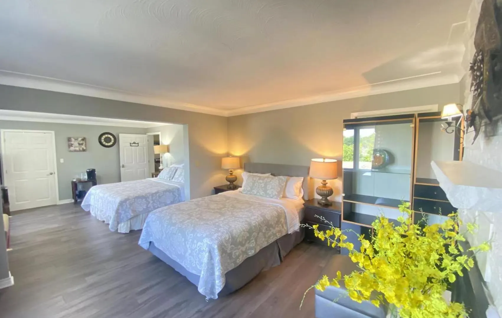 Bed and Breakfast Butterfly Manor Niagara Falls 4*,  Canadá