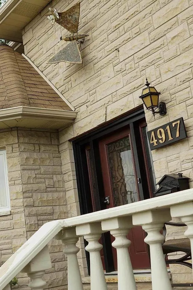 Butterfly Manor Bed & Breakfast Niagara Falls
